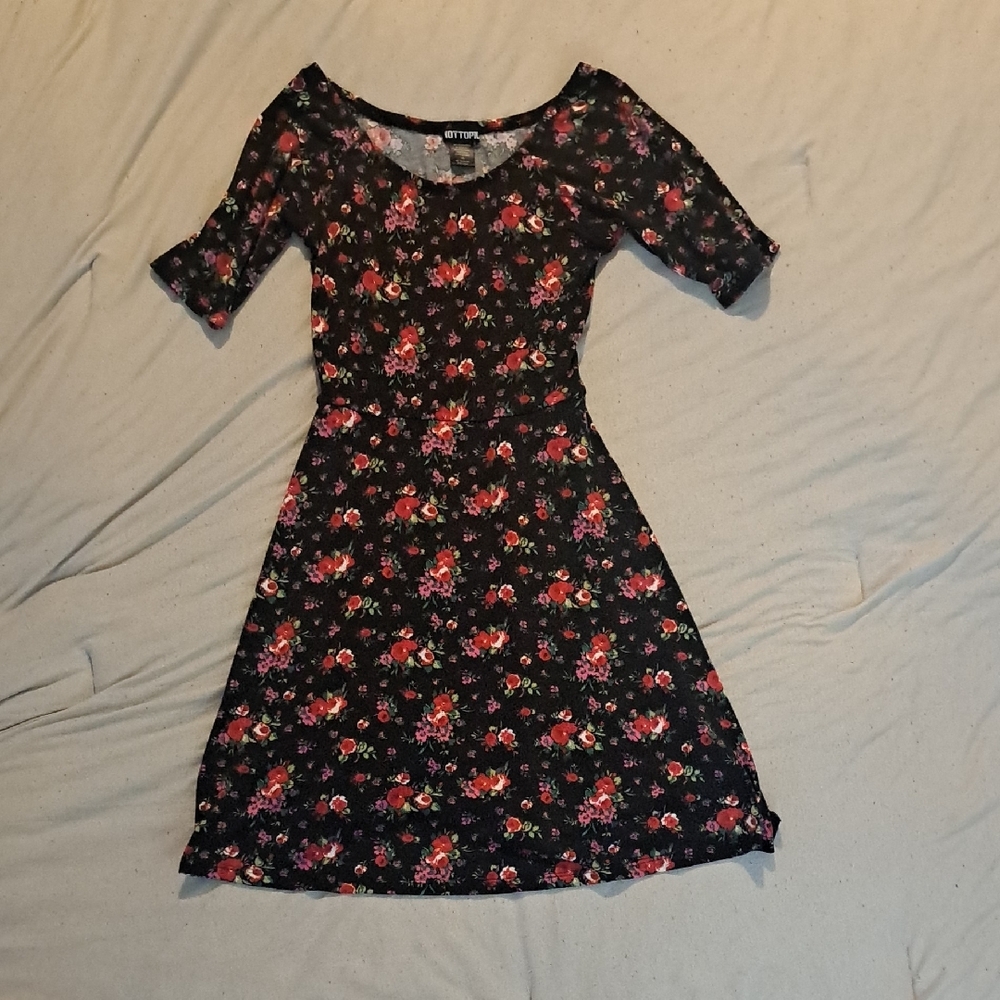 Hot Topic Black Floral Dress